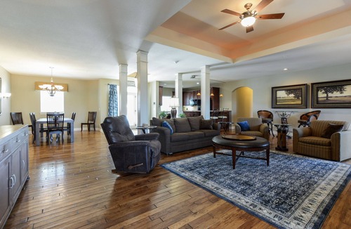 Branson House | Accessible 4BR/4BA Golf Villa with Resort Pool and Hot Tub
