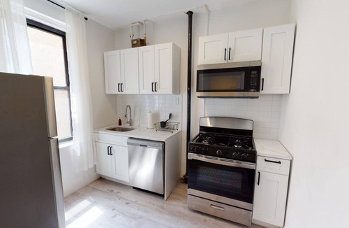 Hamilton Heights Apartment | Accessible Apartment #686