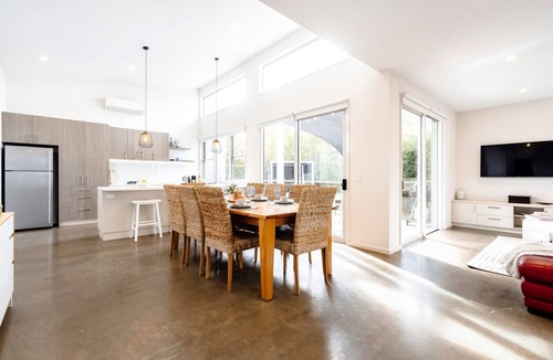 Ocean Grove Villa | Accessible Beach House - Bell 2 - Pet Friendly