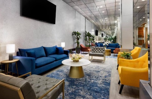 Central New York City Apartment | Accessible Comfort |Queen Bed |Times Square