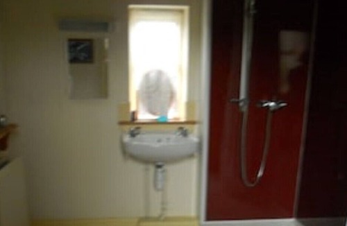 Scawton House | Accessible Cottages In Farm Setting - Williow cottage