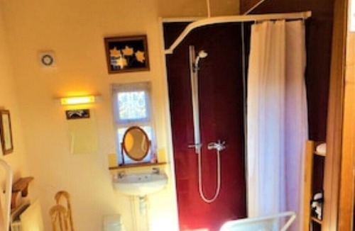 Scawton House | Accessible Cottages In Farm Setting - Williow cottage