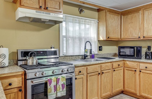 Baldwin House | Accessible Home w/Yard: 1 MI to Pere Marquette