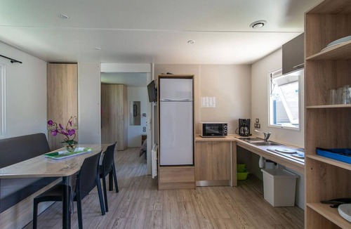 Saint-Rome-de-Tarn House | Accessible Mobile Home with Terrace in Saint-Rome-de-Tarn