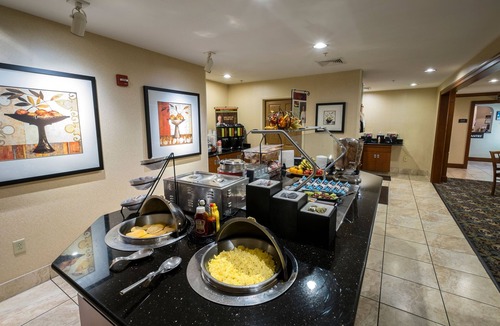 Harrisburg Apartment | Accessible Queen Studio Suite Near Hersheypark