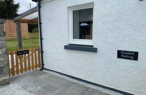 Broadford Apartment | accessible self catering apartment