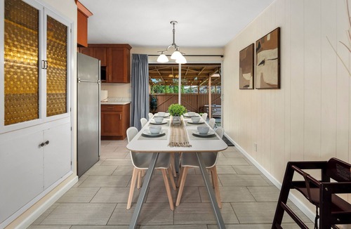 Meadowbrook House | Acclaimed 4BR Modern Eclectic Great Patio & Yard Pet Friendly