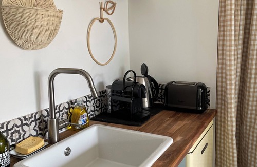 Saint-Brevin-les-Pins House | Accommodation with terrace 3 minutes from the sea and shops