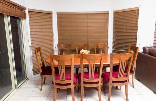 Craigieburn House | Accommodation at Melbourne