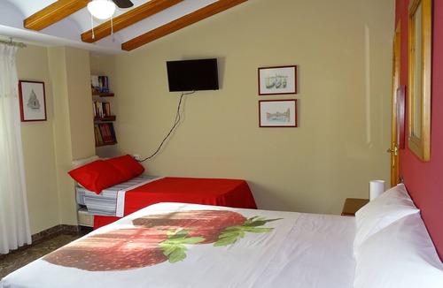 Villena Cottage | "Accommodation Eskapa"