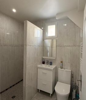 Goussainville House | Accommodation for 10 people - RER D - Parc Astérix - CDG