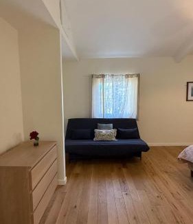 Goussainville House | Accommodation for 10 people - RER D - Parc Astérix - CDG