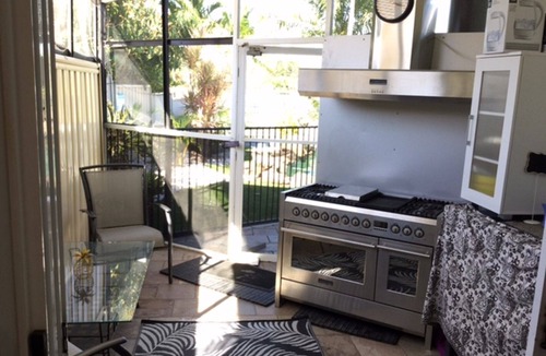 Cornubia House | Accommodation for 2 Guests between Brisbane and Gold Coast