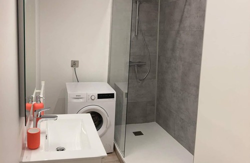 La Turballe Apartment | Accommodation in the center of town near the sea