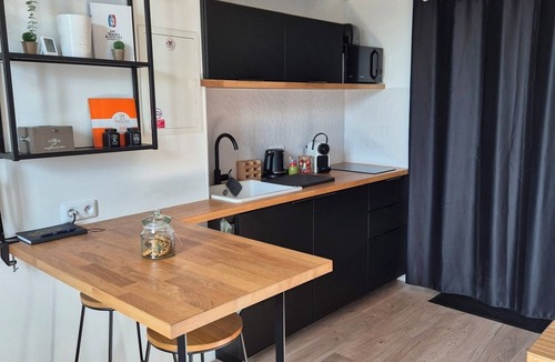 Trevoux House | Accommodation Le Figuier air-conditioned TREVOUX