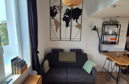 Trevoux House | Accommodation Le Figuier air-conditioned TREVOUX