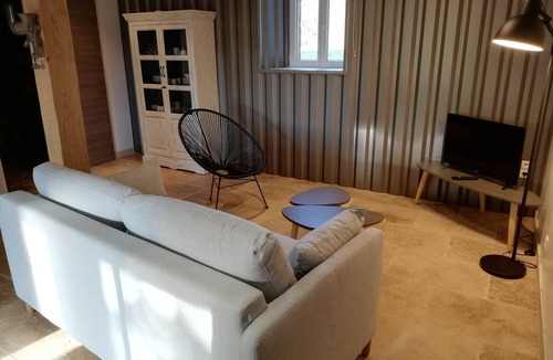 Tour-de-Faure Other | ACCOMMODATION "LE SAINT JACQUES" 1 double room