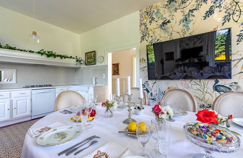 Cires-Les-Mello House | Accommodation, Very peaceful environment, 10 Travellers