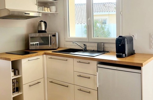 Arsac House | Accommodation with spa and private terrace