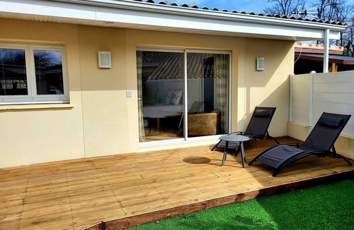 Arsac House | Accommodation with spa and private terrace