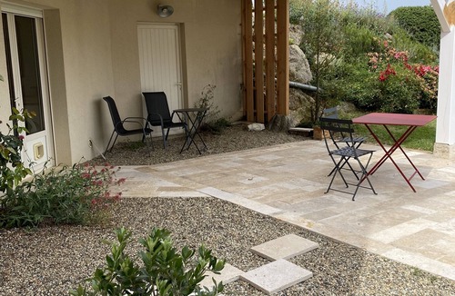 Flamarens Apartment | Accomodation, bed and breakfast, equestrian reception Chemin de St Jacques Flamarens Gers