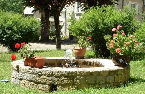 Saint-Come-d'Olt Hotel | Accueil du Couvent de Malet