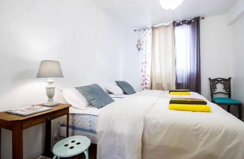 Saint-Cyprien Apartment | ❤️ACCUEILLANT T3-Near center 2 to 6 pers. parking, lift