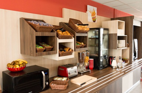 Saint-Contest Hotel | ACE Hôtel Caen Nord Mémorial