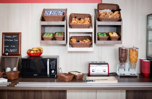 Saint-Contest Hotel | ACE Hôtel Caen Nord Mémorial