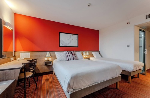 Saint-Victor Hotel | ACE Hôtel Montluçon