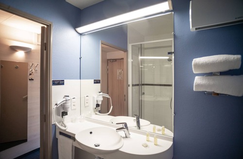 Petit-Couronne Hotel | ACE Hôtel Rouen Parc des Expositions