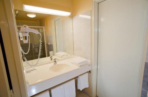 Athee-sur-Cher Hotel | ACE Hôtel Travel Athée sur Cher - A85 Aire du Val de Cher