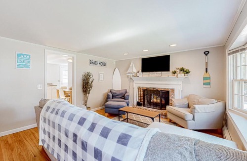 South Dennis House | Ace's Cape Escape