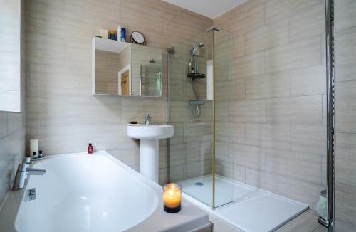 Roundhay House | Acer View