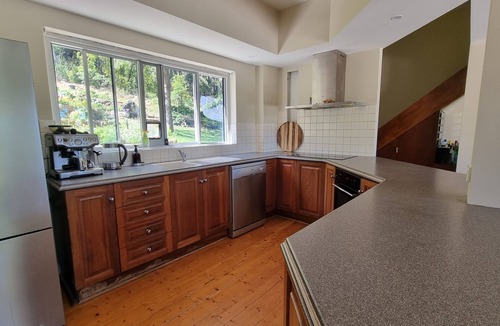 Crafers House | Achitect’s Summer House- Mt Lofty Gardens