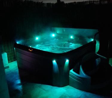 Bagard House | Acienne bergerie cévenole avec spa