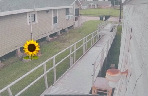 Houma House | Acklen’s Diamond in the Ruff