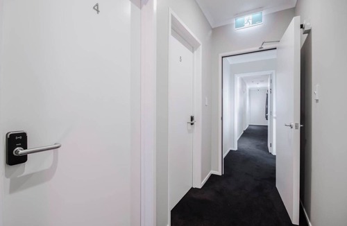 Papatoetoe Hotel | ACL Studio Units
