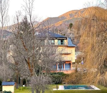Montella I Martinet Apartment | Acogedor alojamiento en Martinet, Cerdanya, Puigcerdá