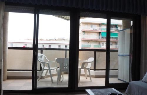 Malgrat de Mar Apartment | Acogedor apartamento con vistas al mar y piscina