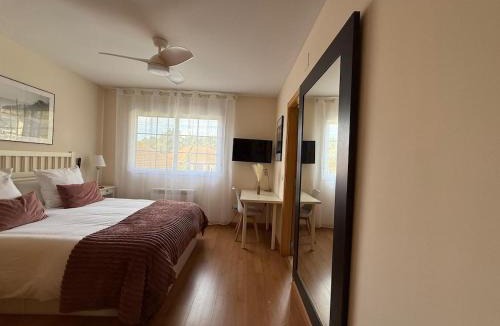 Sotillo de la Adrada House | Acogedor chalet con jardín ideal para desconectar
