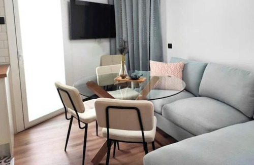 Cornella de Llobregat Apartment | Acogedor Apartamento a Pocos Minutos de los Sitios Emblemáticos de Barcelona