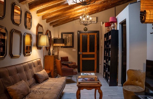 Zaragoza Old Town Apartment | Acogedor Estudio Edificio Histórico Pza del Pilar