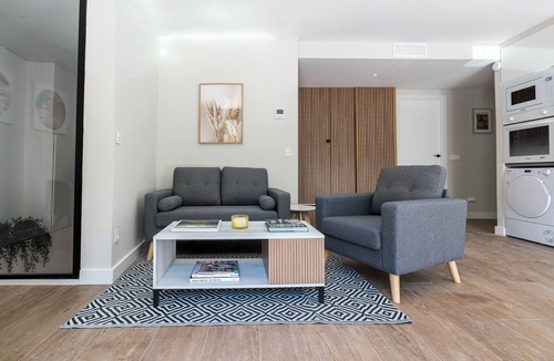 Alcala de Henares Apartment | Acogedor Piso Familiar con Terraza en Alcalá de Henares