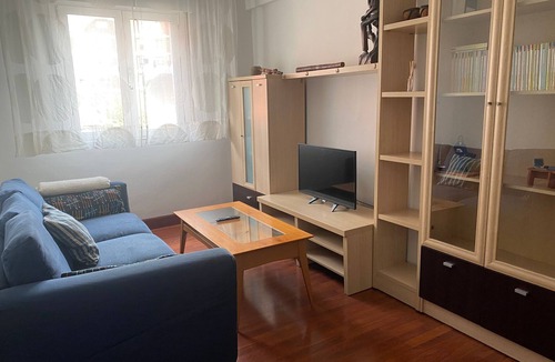 Erandio Condo | Acogedor Piso Junto a la ría de Bilbao