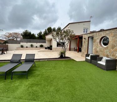 Vilanova I la Geltru House | Acogedora casa con piscina cerca de la playa