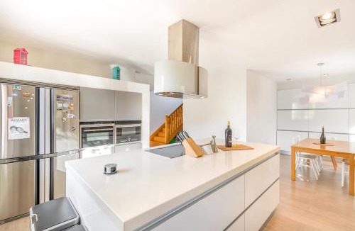 Akerreta Villa | Acogedora casa rural con jardín próxima a Pamplona