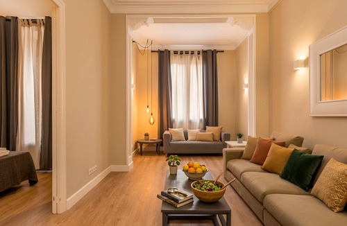 Sant Antoni Apartment | Acomodis Apartments - Comfy 15-Bedroom GroupFlat in L’Eixample up to 27 people!