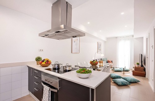 La Ribera Apartment | Acomodis Apartments - Cozy 18-BR GroupFlat 12-Baths in Barcelona Center max 36