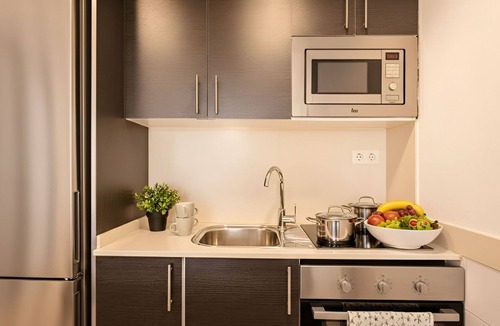 La Ribera Apartment | Acomodis Apartments - Cozy 18-BR GroupFlat 12-Baths in Barcelona Center max 36